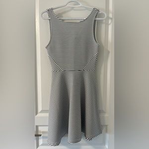 H&M DRESS
